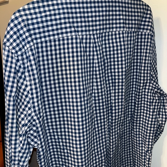 old navy mens button down - Picture 3 of 4